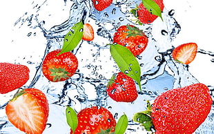 strawberries with splashing water HD wallpaper