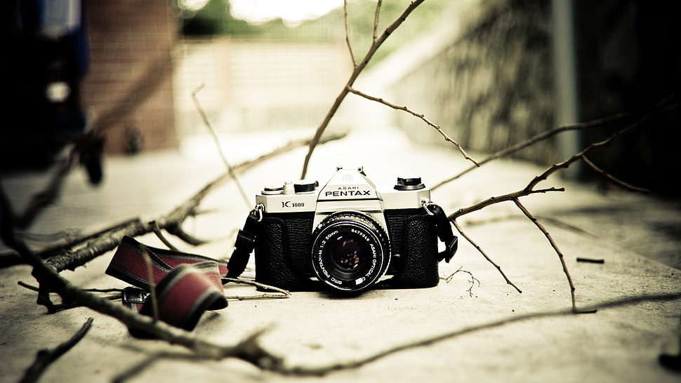 black Pentax camera, camera, Pentax HD wallpaper