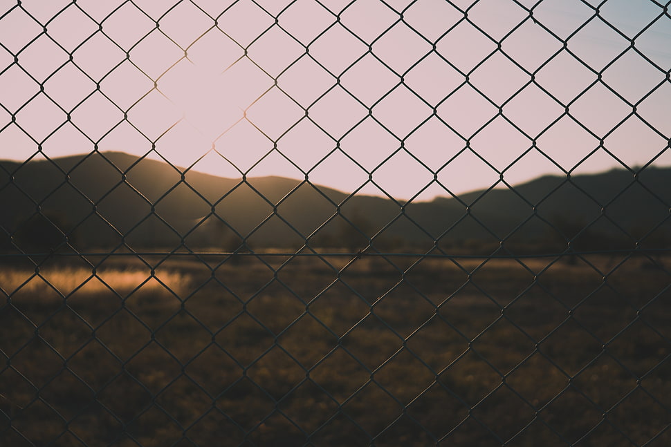 black chain fence, Fence, Mesh, Blur HD wallpaper