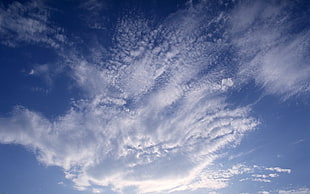 white and blue cloudy sky HD wallpaper
