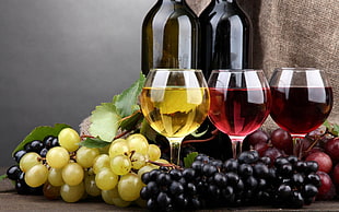 clear wine glasses and grapes, wine, drink, grapes, alcohol HD wallpaper