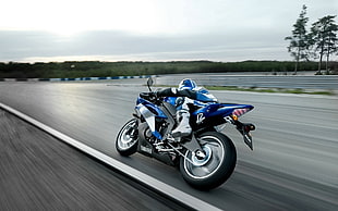 blue and black Yamaha sport bike, car, Yamaha R1, motorcycle, race tracks HD wallpaper