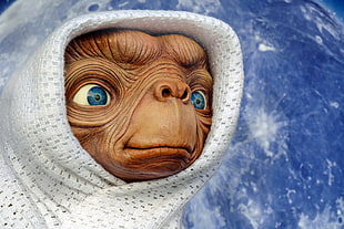 ET with white coat