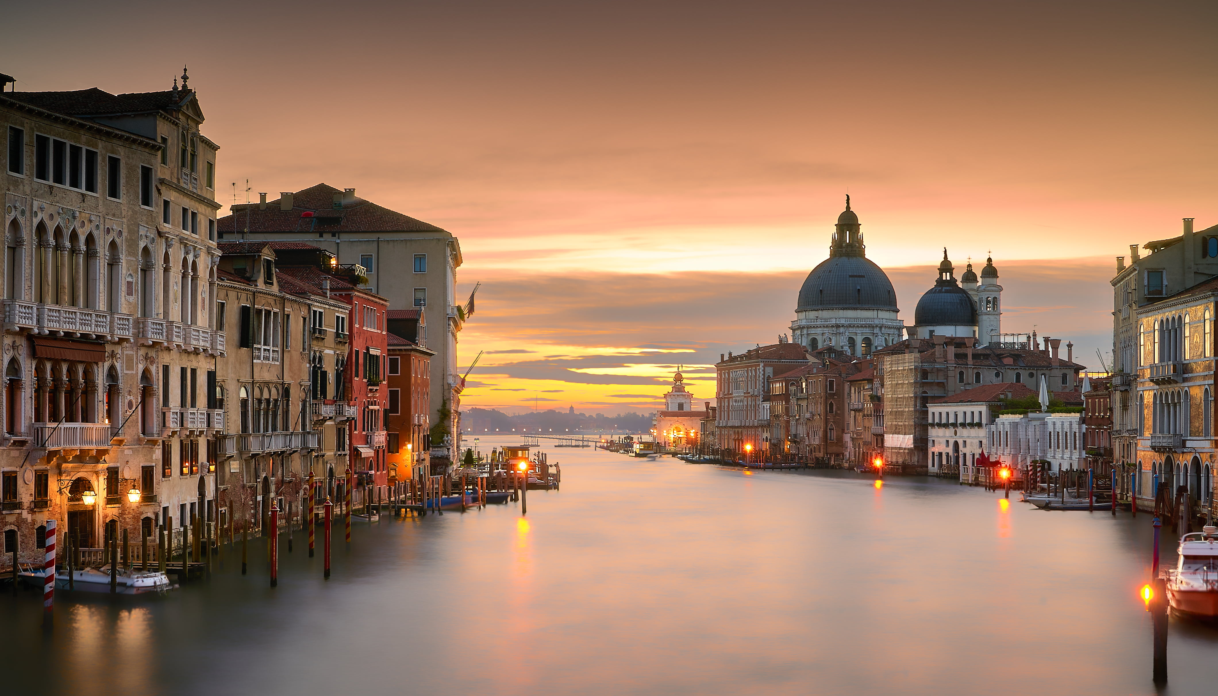 Venice , Grand Canal mall