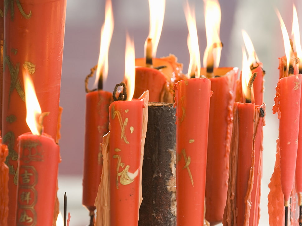 lighted red candles HD wallpaper