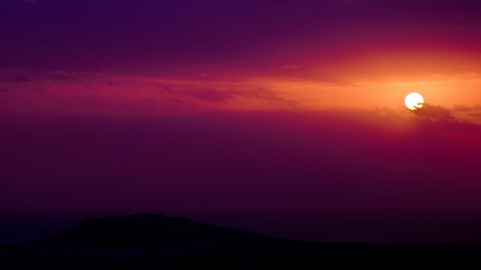 sunlight through clouds HD wallpaper
