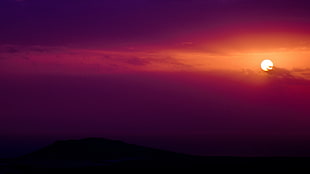 sunlight through clouds HD wallpaper