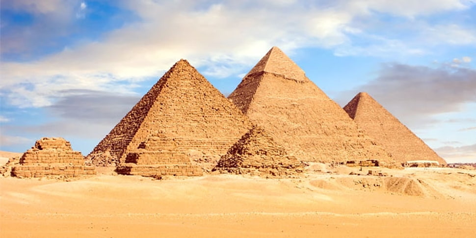 The Great Pyramid of Giza HD wallpaper