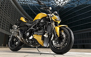yellow and black sports bike, motorcycle, Ducati, Ducati Streetfighter 848, vehicle