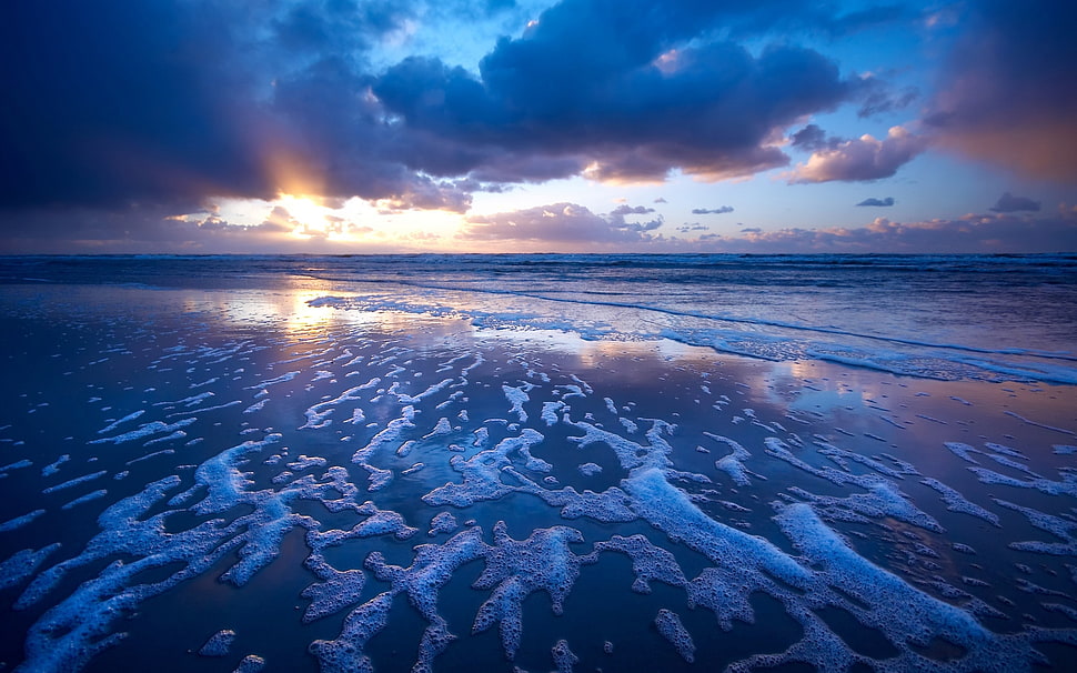 ocean at sunset HD wallpaper