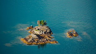 brown island, nature, landscape, rock, water HD wallpaper
