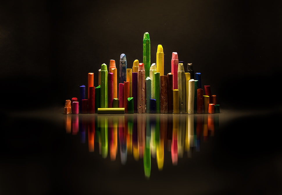 assorted-color chalks, crayons, reflection, colorful, abstract HD wallpaper