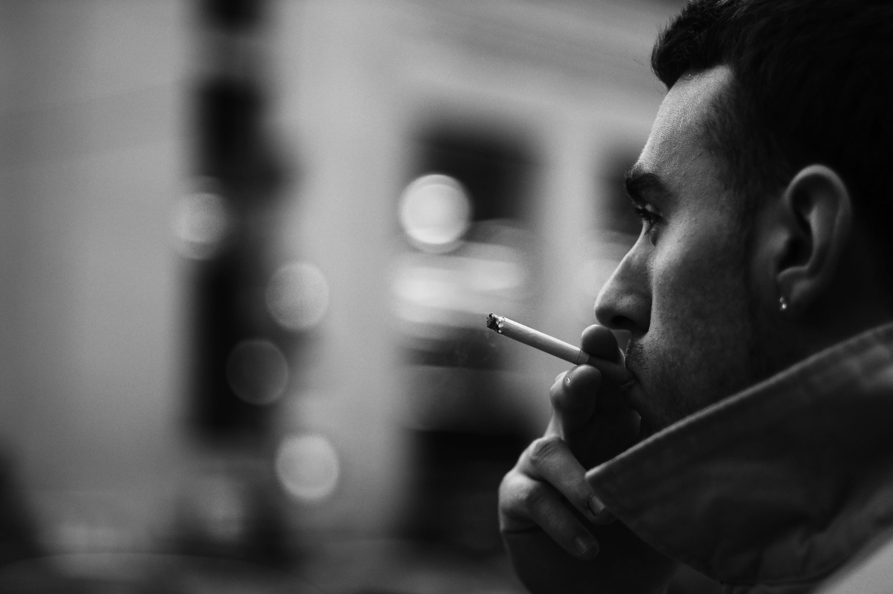 smoking bw grayscale photo wallpaper