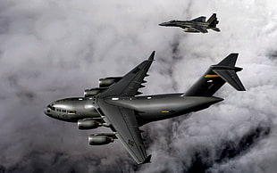 two gray aircraft, aircraft, US Air Force, C-17 Globmaster, airplane HD wallpaper