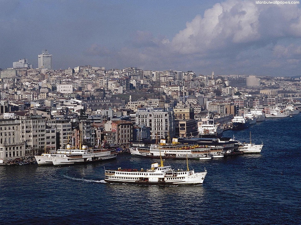 white cruise ship, Istanbul, Turkey, Karaköy HD wallpaper