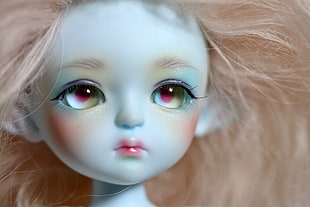 peached hair color doll