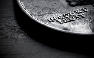 In God We Trust engraved coin HD wallpaper