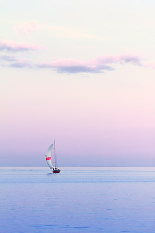photography of boat on body of water HD wallpaper