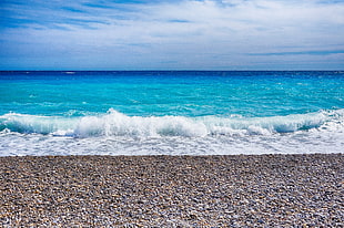 landscape shot of ocean wave on seashore during daytime HD wallpaper