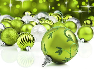 green baubles
