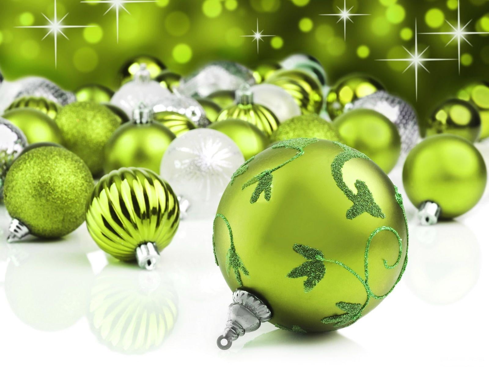 green baubles