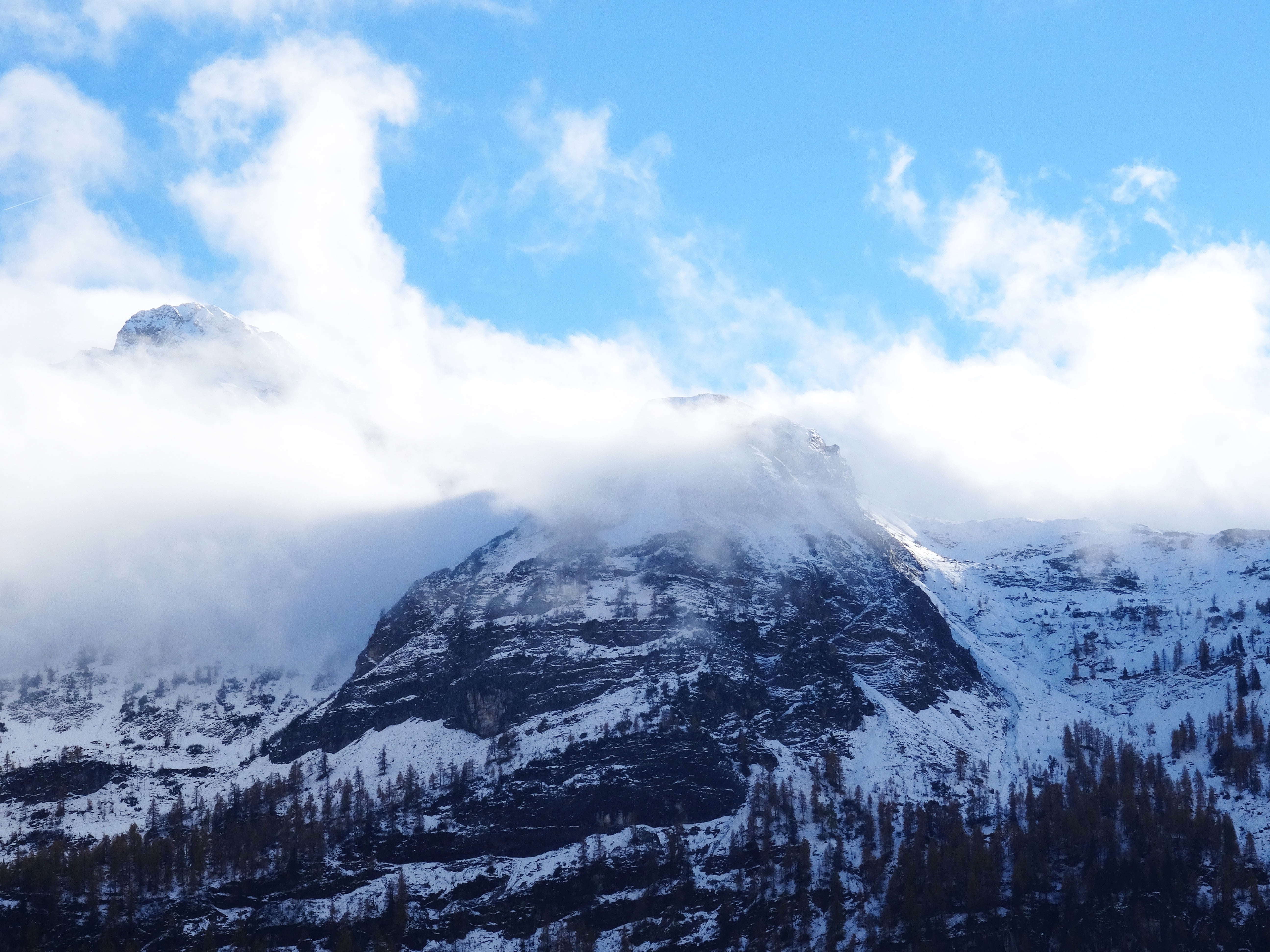 landscape photo of snow mountain range