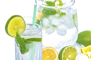 water with mint and lemons HD wallpaper