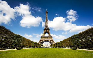 Eiffel Tower, Paris, France HD wallpaper