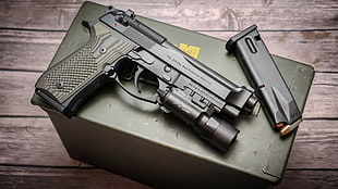 black semi-automatic pistol with magazine, gun, pistol, Beretta, Beretta 92