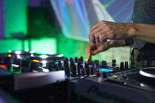 black and gray sound mixer and controller, turntables, mixing consoles, DJ HD wallpaper