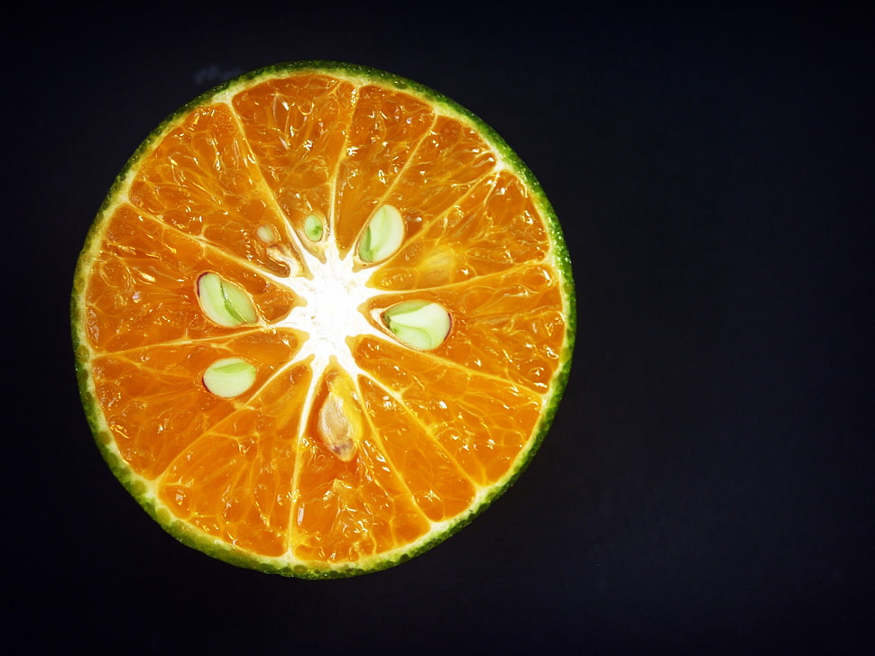sliced lime HD wallpaper
