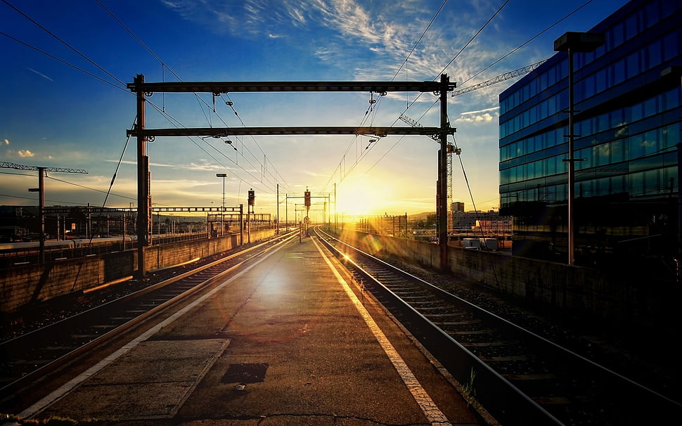 brown train rail, railway, sun rays HD wallpaper