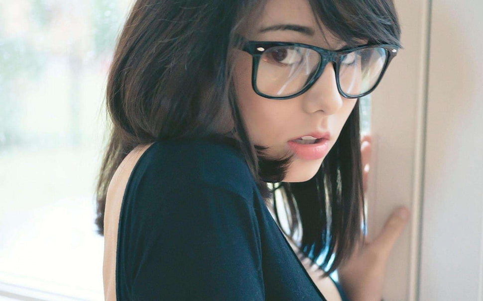 woman wearing black framed eyeglasses HD wallpaper