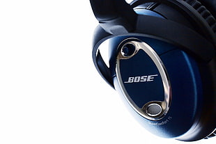 blue and black Bose headphone photo