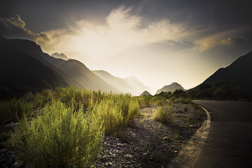 landscape photography of mountain range HD wallpaper
