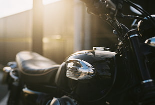 black motorcycle close-up photo HD wallpaper