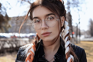 women's round eyeglasses with silver frames
