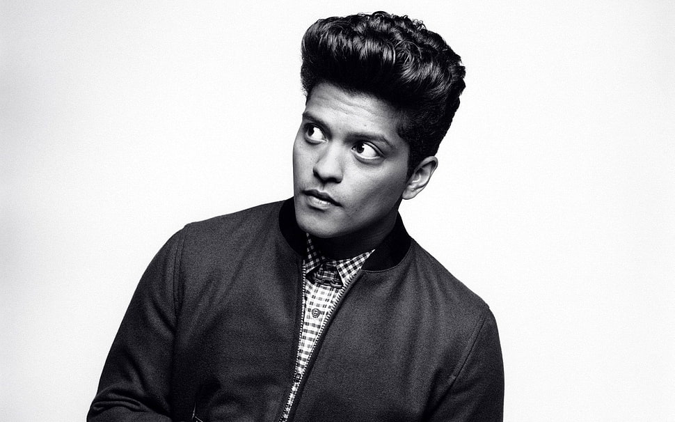 Bruno Mars HD wallpaper