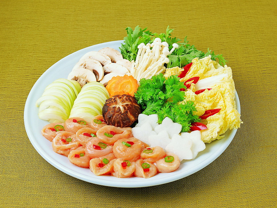 assorted vegetables in white ceramic plate HD wallpaper