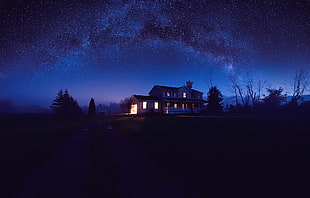 house, night, star trails HD wallpaper