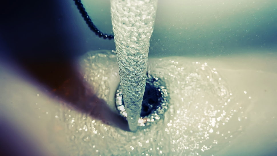 white ceramic sink, water, vortex, drains, chains HD wallpaper