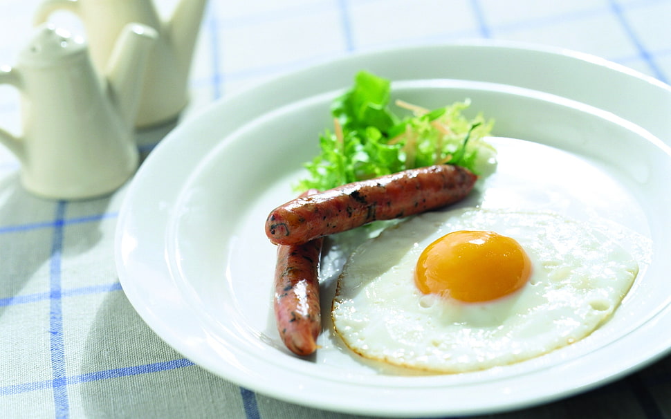 sausage and egg on white ceramic plate HD wallpaper