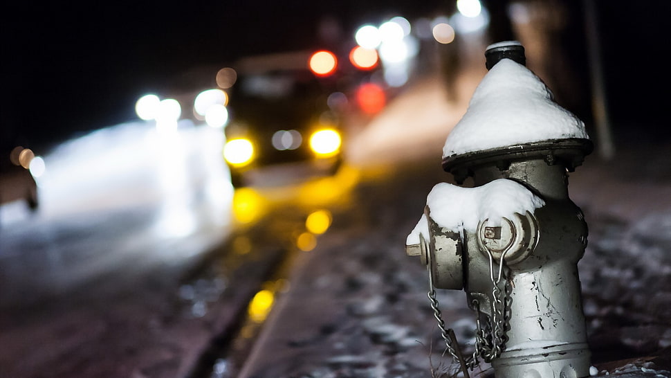 black and yellow plastic toy, snow, blurred, fire hydrants, bokeh HD wallpaper