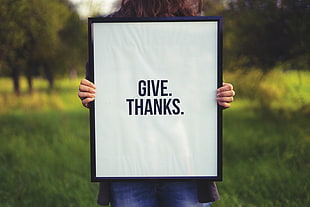 Give. Thanks. text print wall decor