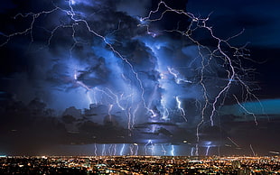 lightning on sea photo HD wallpaper