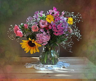 selective focus photography of assorted flower arrangement