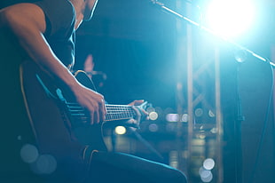 black electric guitar, guitar, lights, microphone, playing HD wallpaper