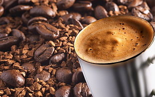 brown coffee with coffee beans background HD wallpaper