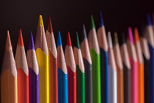 close up photo of color pencils HD wallpaper