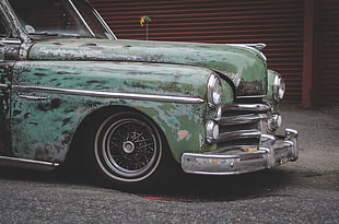 photography of green classic car during daytime HD wallpaper